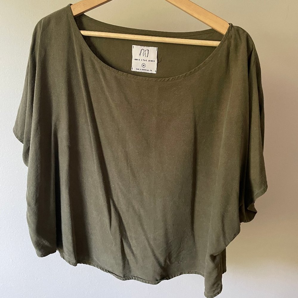 Jamie + the Jones Blank Canvas Top - OLIVE - raw silk - M